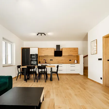Apartament Blizsi Lhota *