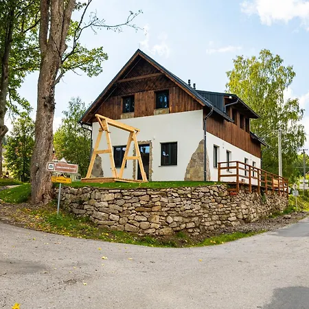 Apartament Blizsi Lhota