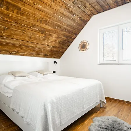 Blizsi Lhota Apartament