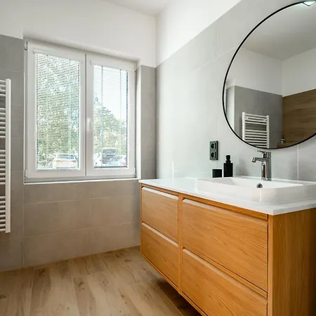 Blizsi Lhota Apartament