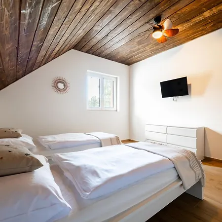 Blizsi Lhota Apartament